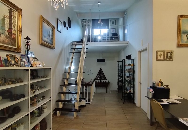 Taman Desa 2.5  Storey House Freehold End Lot with extra Land  Fully Reno for Sale Below Bank Value