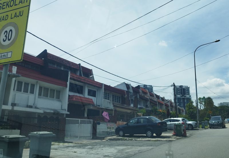 Taman Desa 2.5  Storey House Freehold Fully Reno for Sale Below Bank Value