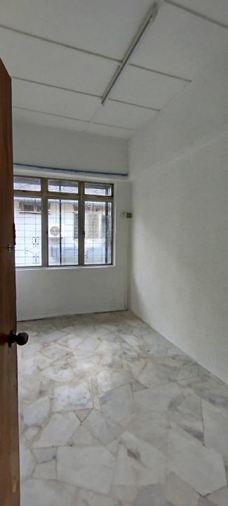 Kuchai Lama Entrepreneurs Park Shop Apartment Corner Unit for Sale ( Below Bank Value ), Kuala Lumpur, Kuchai Lama