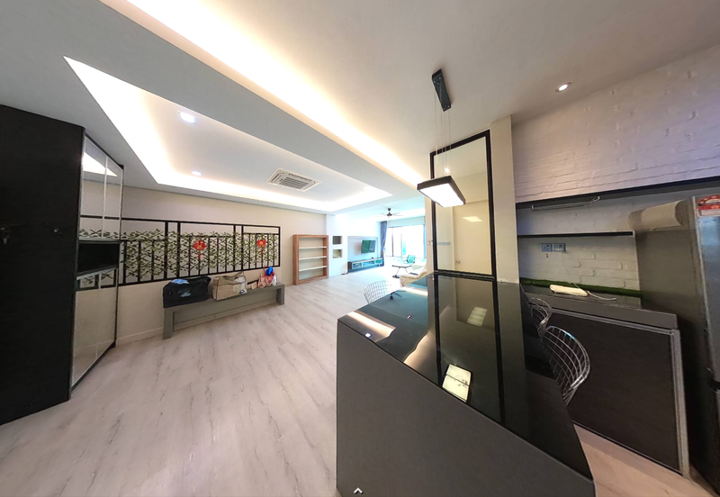 Ritz Residence Townhouse Duplex ( Lower Unit ) Full Furnished to LET