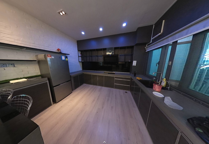 Ritz Residence Townhouse Duplex ( Lower Unit ) Full Furnished to LET