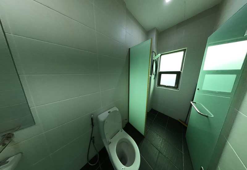 Ritz Residence Townhouse Duplex ( Lower Unit ) Full Furnished to LET