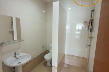 Taman Impian Indah (Paragon Heights)