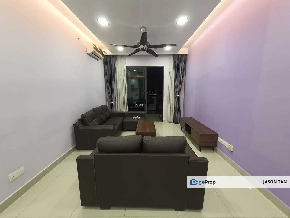 Univ 360 Place @ Taman Sri Serdang [ RENOVATED PLASTERCEILING FACING CITYVIEW 975SF 3ROOM2BATH ], Selangor, Seri Kembangan