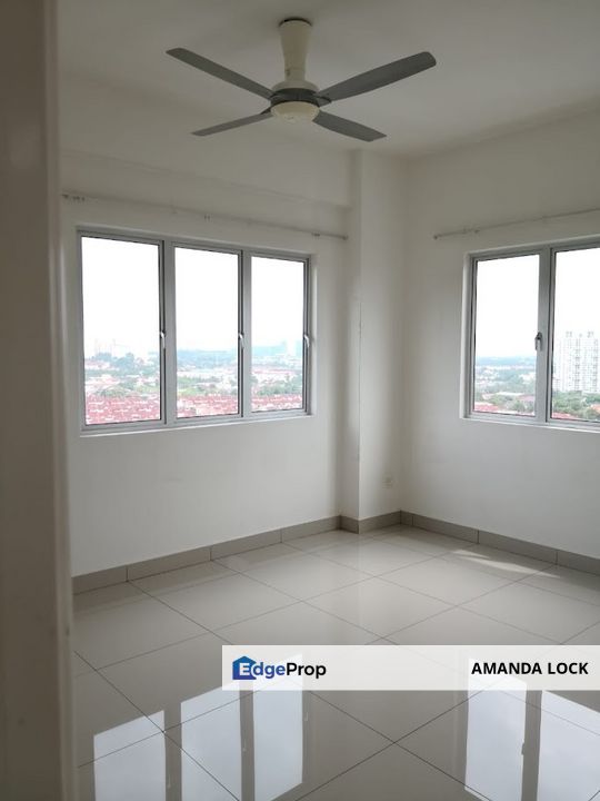 Hijauan Puteri Condominiums Puchong for sale basic corner unit  , Selangor, Puchong