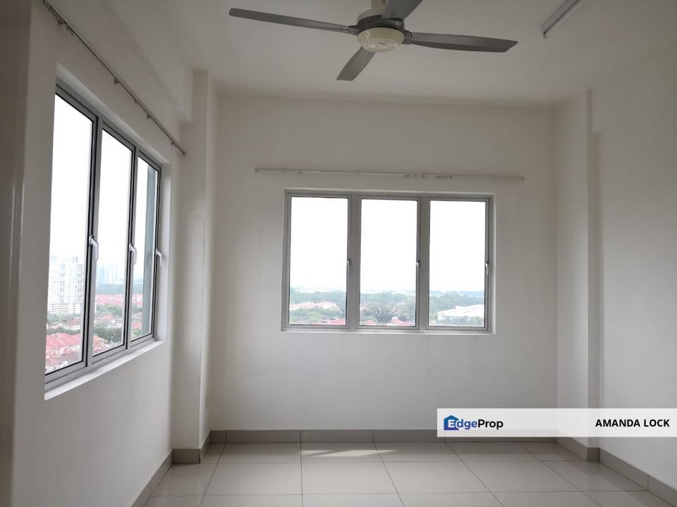 Hijauan Puteri Condominiums Puchong for sale basic corner unit  , Selangor, Puchong