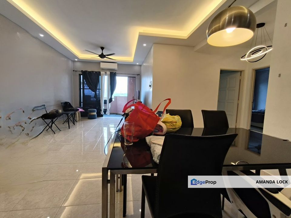 Villamas Apartment Jalan Pipit Puchong for rent 90% partly furnished , Selangor, Puchong