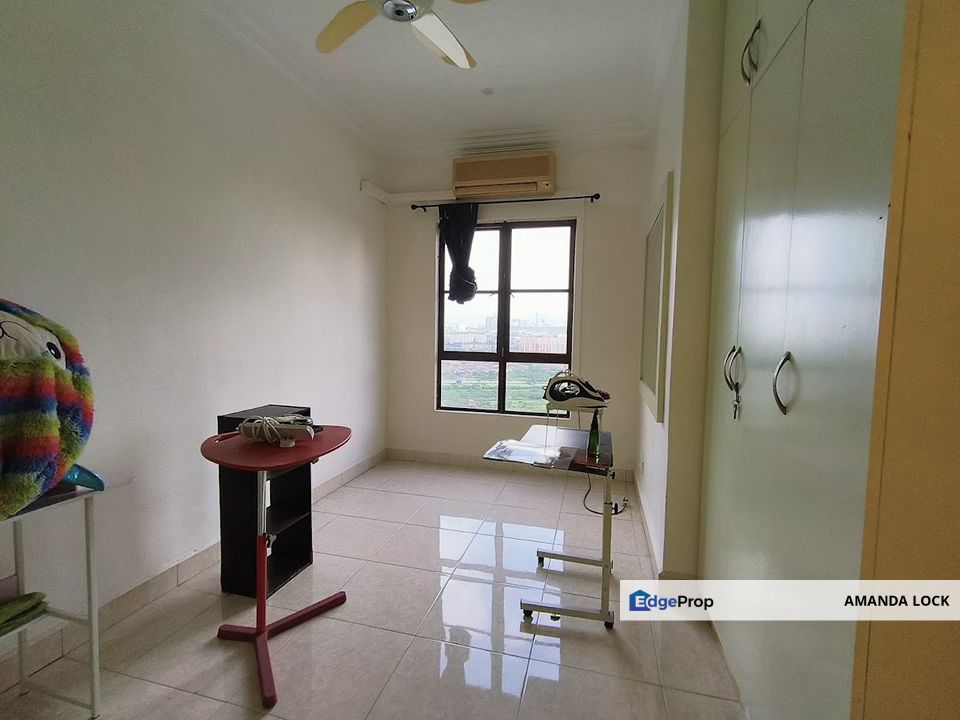 Villamas Apartment Jalan Pipit Puchong for rent 90% partly furnished , Selangor, Puchong