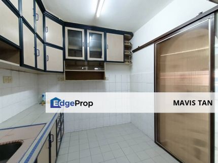 1st Foor RENOVATED @ Sri Anggerik 2 Apartment, Bandar Puchong Jaya, Selangor, Puchong