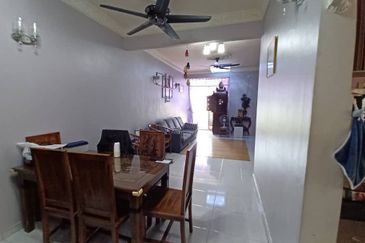 Ria Apartment