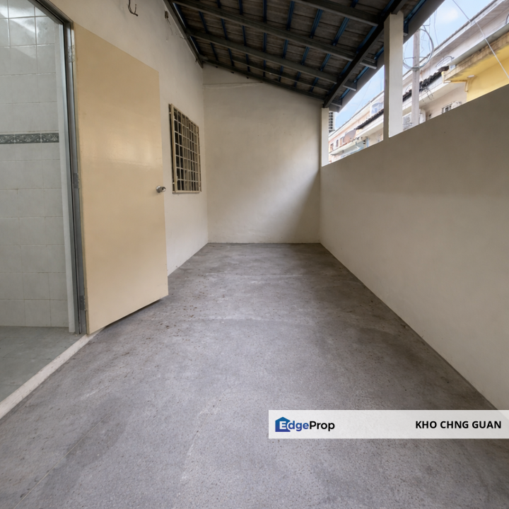 Taman Puchong Utama, Puchong  2 Sty Below MV Unit Freehold Renovated Good Cond For Sale, Selangor, Puchong