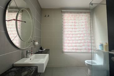 Duta Villa, Setia Alam