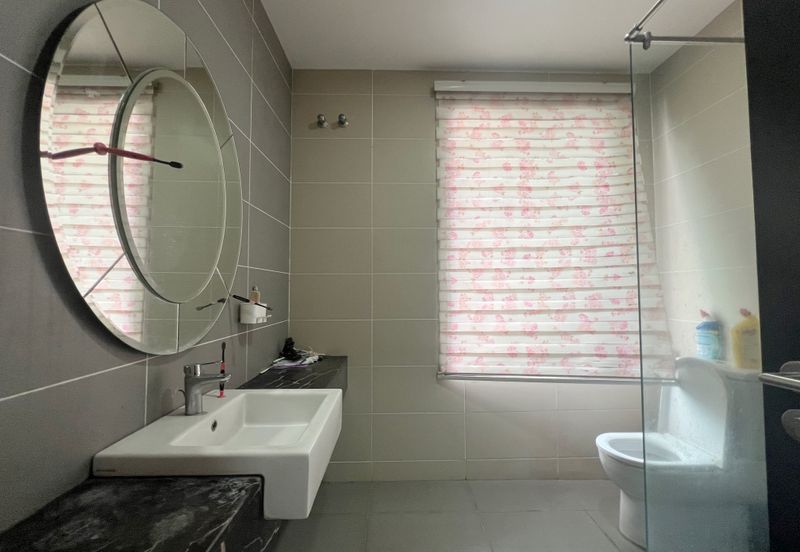 Duta Villa, Setia Alam