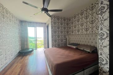 Duta Villa, Setia Alam