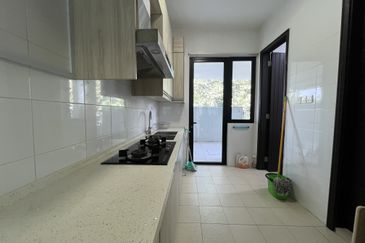 Duta Villa, Setia Alam