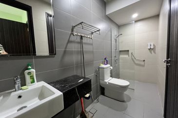 Duta Villa, Setia Alam