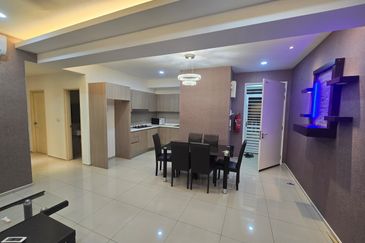 Gravit8 @ Klang South