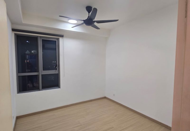 Gravit8 @ Klang South