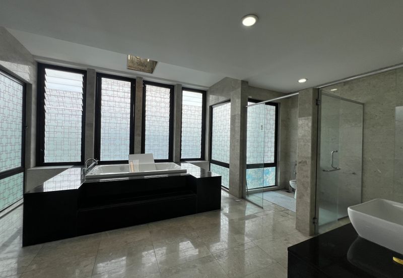 Duta Villa, Setia Alam