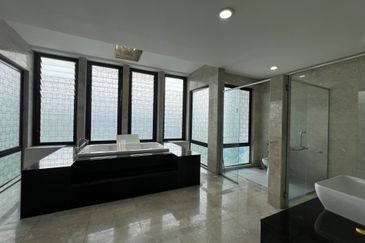 Duta Villa, Setia Alam