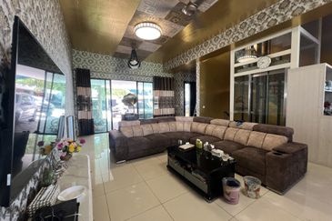 Duta Villa, Setia Alam