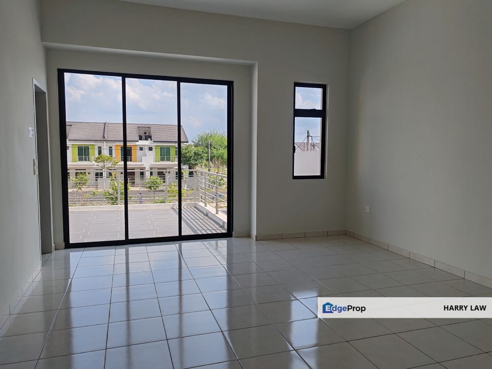 Taman Krubong height / taman Satu Krubong 20x70 Freehold Double Storey Terrace bumi lot for sell, Melaka, Krubong