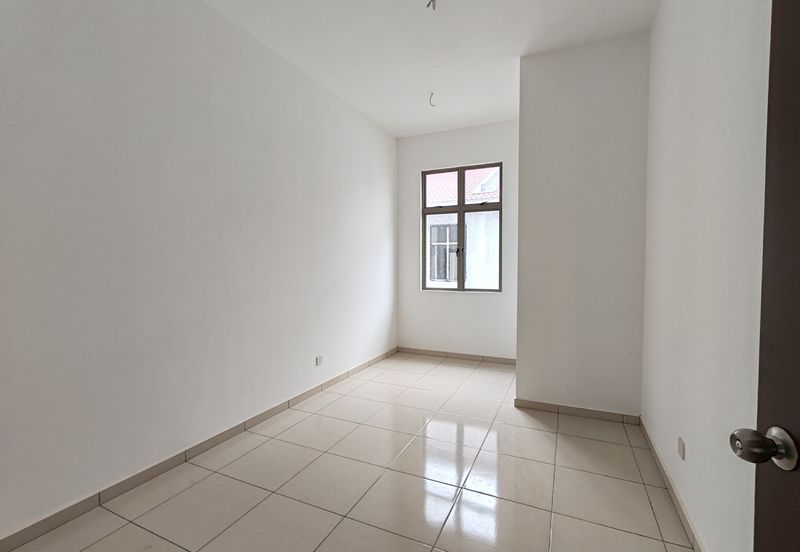 Taman Bukit Katil Damai & Taman Saujana Tehel Freehold 22x70/20x70 Double Storey Terrace non bumi for sell 