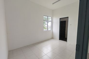 BANDAR JASIN BISTARI