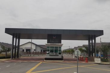 Bandar Botani Parkland