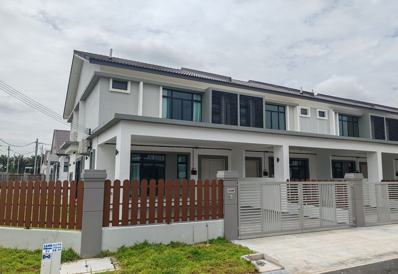 Bandar Botani Parkland