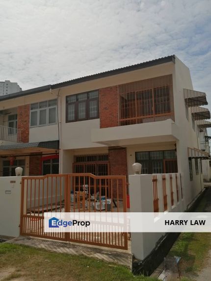 22x70 Kampung Lapan & Freehold 2 Storey Terrace End Lot Non bumi for sell, Melaka, Melaka Tengah