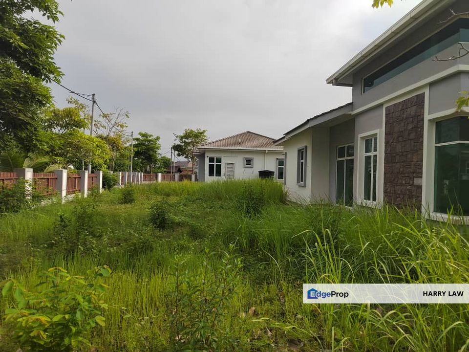 taman krubong perdana @ desa idaman @  belimbing setia Super Corner Bungalow 6,038sqf freehold 10 min Ayer Keroh non bumi for sell, Melaka, Durian Tunggal