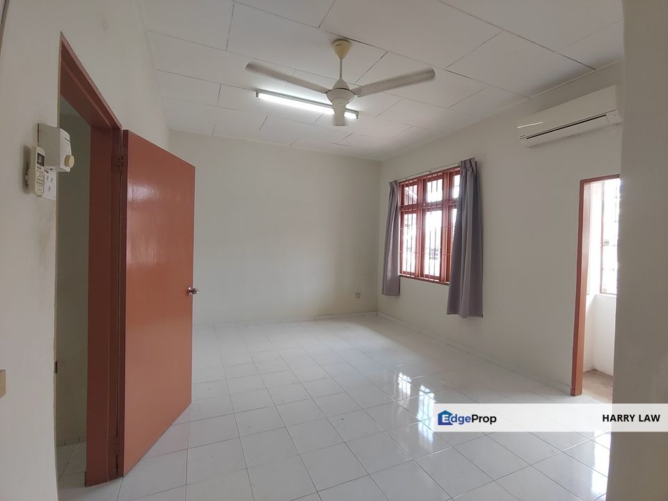 Taman Bukit Katil @ Saujana Freehold 2 Storey Terrace Non Bumi Below Bank Value RM90K for sell , Melaka, Bukit Katil