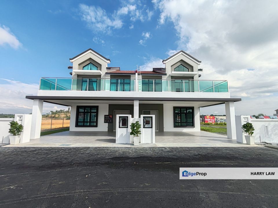 35x80 Semi D Taman Ayer Keroh / Gapam Perdana Gated Guarded Club House Swimming Pool non Bumi , Melaka, Jasin