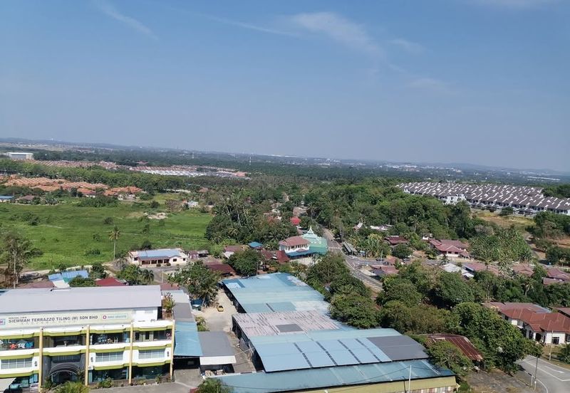 CHENG HEIGHTS CONDOMINIUM