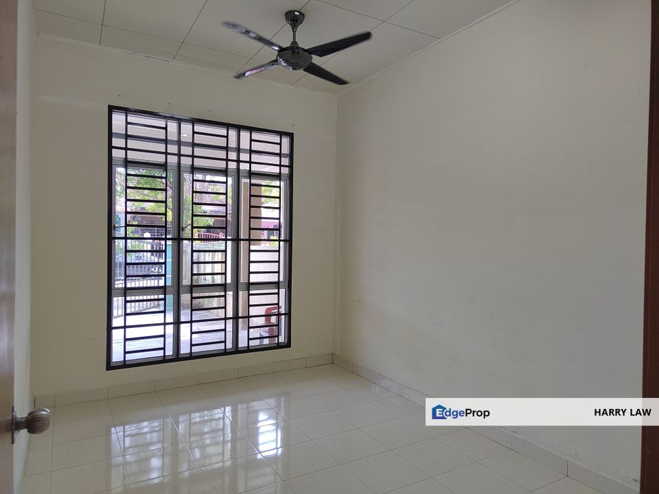 Ayer Keroh & Taman bukit Katil Damai Single Storey Terrace Non Bumi below bank value for sell, Melaka, Ayer Keroh