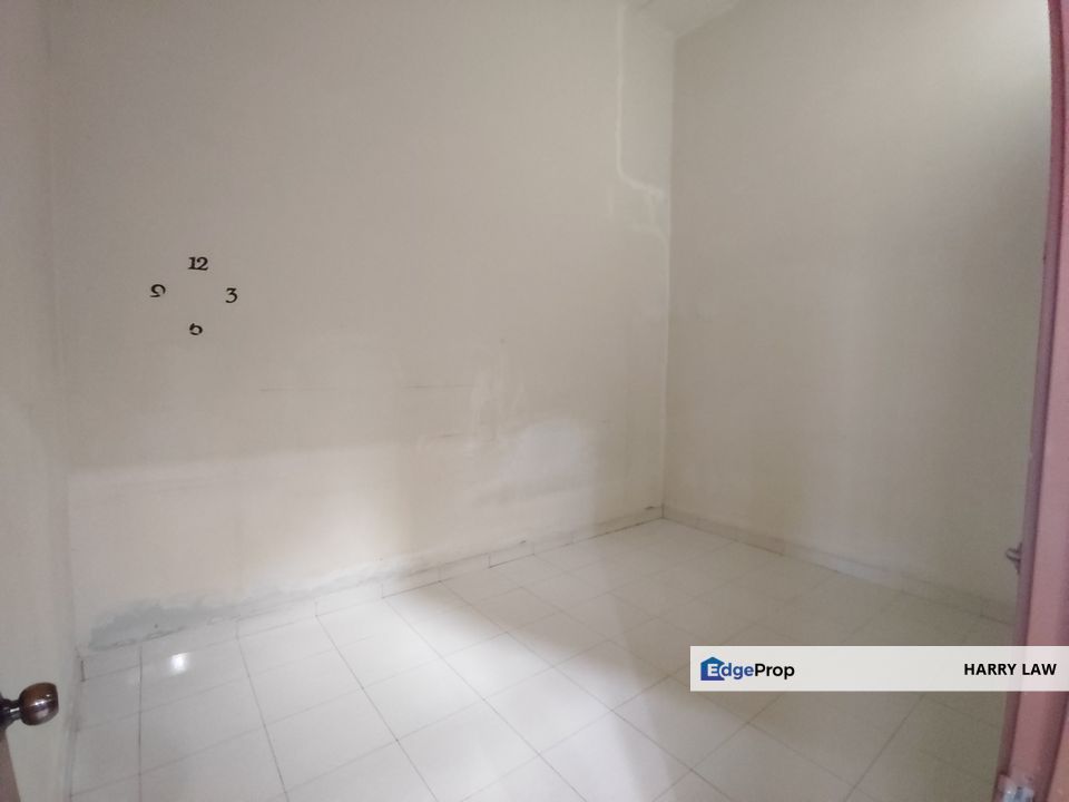 Ayer Keroh / Taman bukit Katil Damai Single Storey Terrace Non Bumi below bank value for sell, Melaka, Ayer Keroh