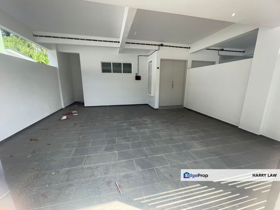 bukit Katil & Taman Ayer Keroh Height 22x70 1.5 Storey Terrace End Lot Non Bumi for sell, Melaka, Melaka Tengah