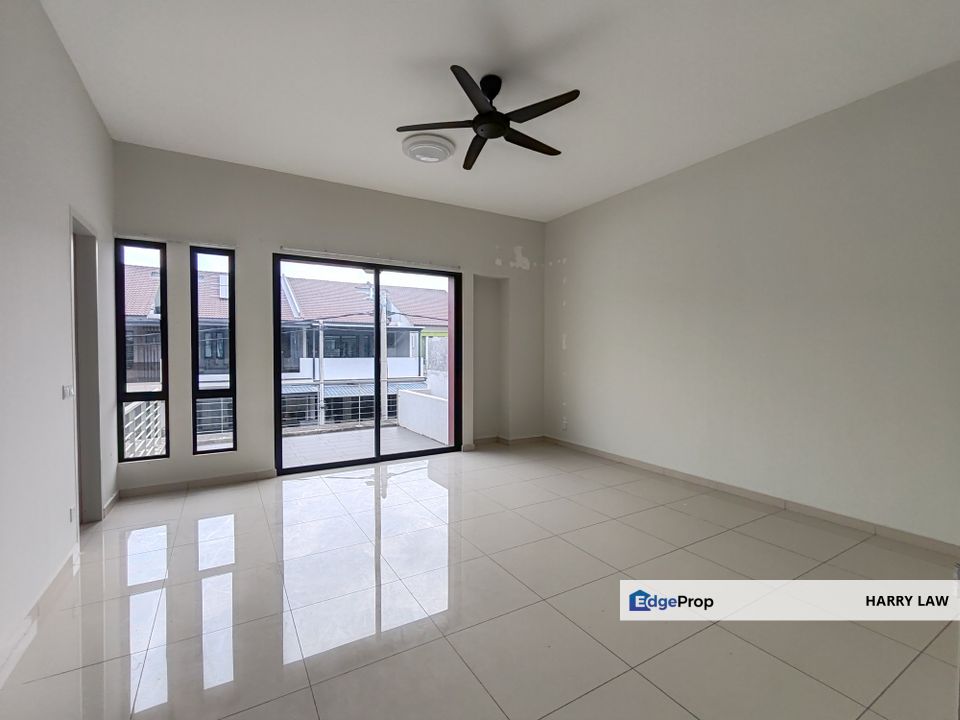 One Krubong 1K residence / krubong jaya Freehold Gated Guarded Non Bumi Back Lane 20 feet Non House below bank value for sell , Melaka, Melaka Tengah