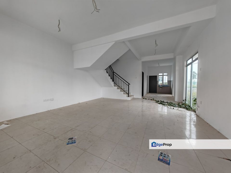 Scientex Jasin & 8 minutes mudiy jasin Super Corner 2 Storey Terrace 36x65 Freehold Non Bumi, Melaka, Bemban