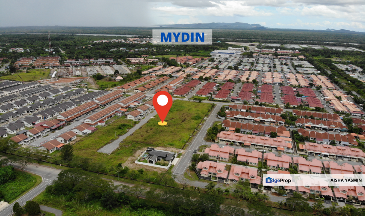 Semi-Detached near Mydin Semariang, Sarawak, Kuching