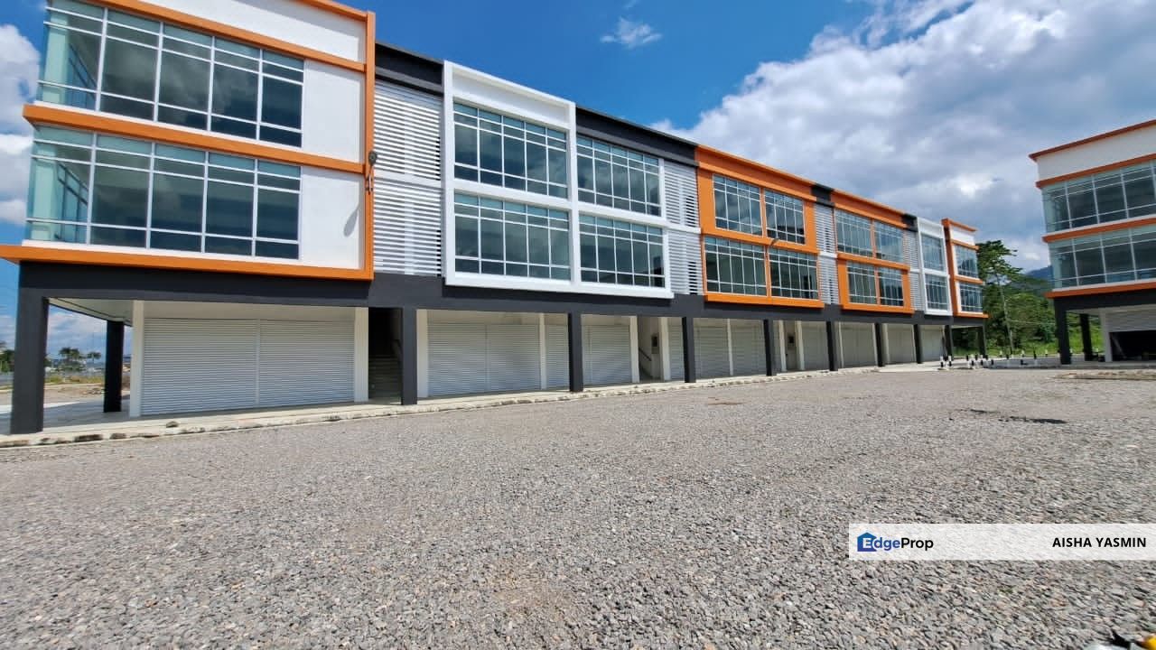 Three Storey Commercial Shophouse TARAT SQUARE at Serian for Sale, Sarawak, Serian