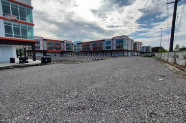 Baki, Jalan Kuching-Serian