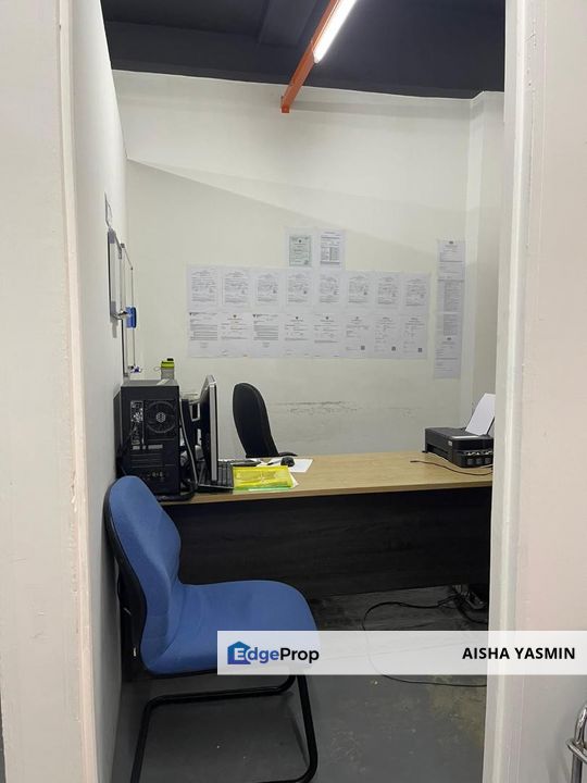 Three Storey Shophouse Facing Main Road near School at Jalan Semarak, Petra Jaya For Rent, Sarawak, Kuching