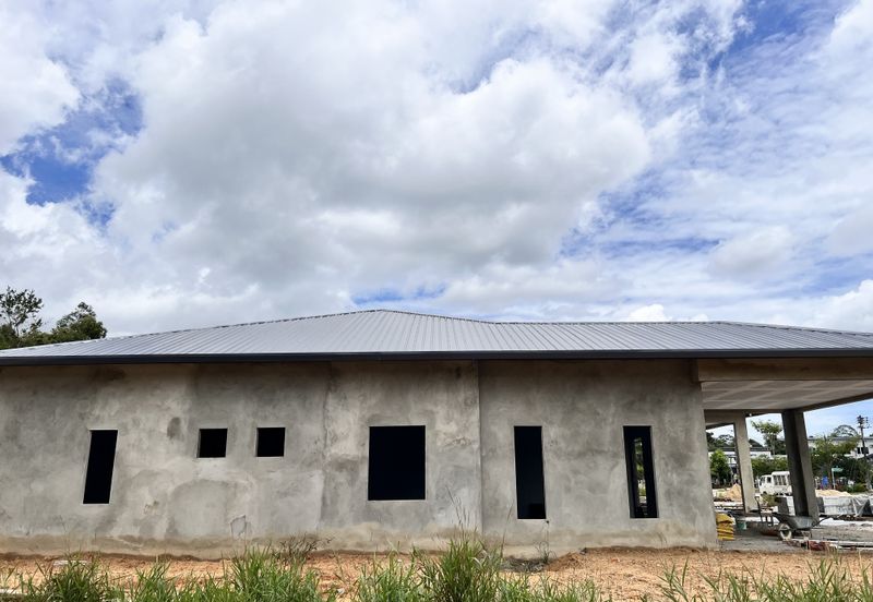 Holmes Avenue @Matang