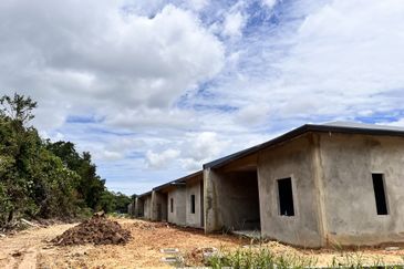 Holmes Avenue @Matang