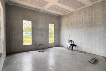 Holmes Avenue @Matang