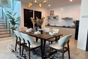 The Peak @ Bintulu Paragon