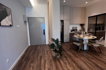 Oakland Condominium @Stapok