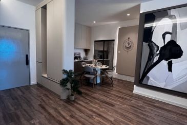 Oakland Condominium @Stapok